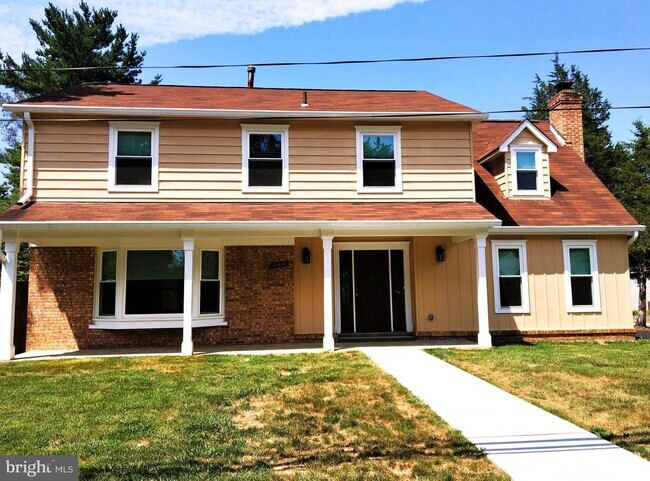 Building Photo - 11514 Seven Locks Rd Rental
