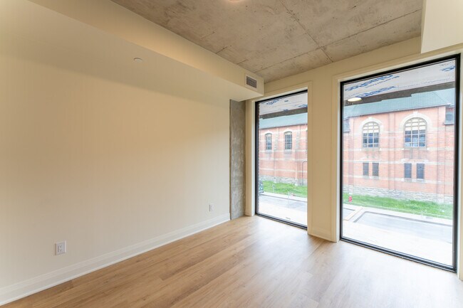 Photo - 11 Robert St Unité 205