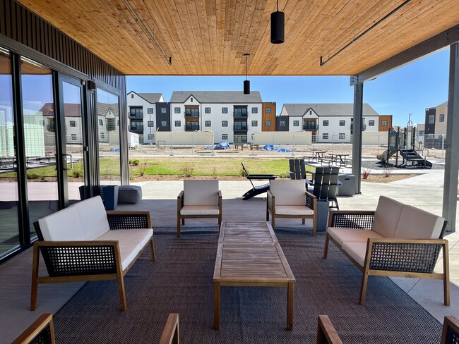 Silverbrook Apartments