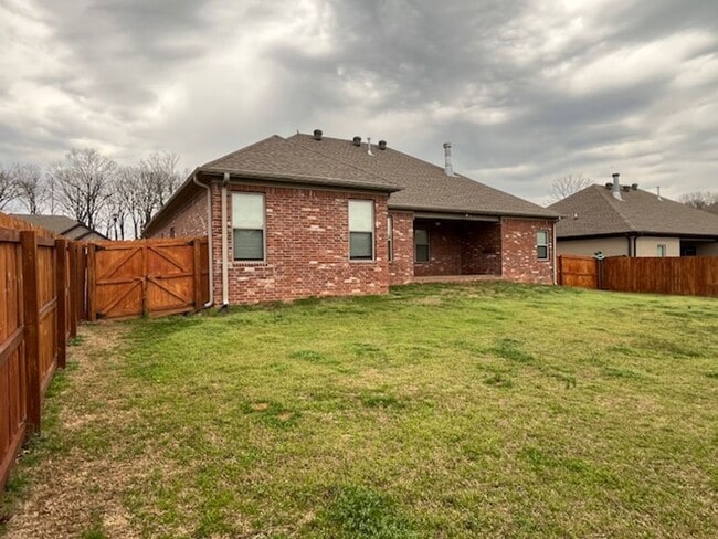 Photo - Beautiful 3/2 Brick Home Millers Glen Subdivision of Sherwood, Arkansas