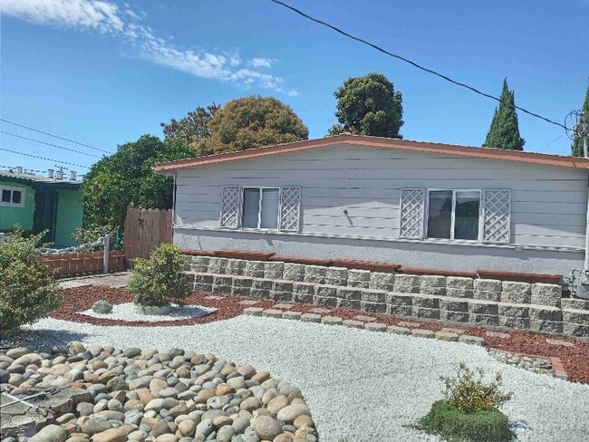 Building Photo - 16293 Galway Ct