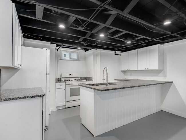 Photo - 3 E Main St Unit 5