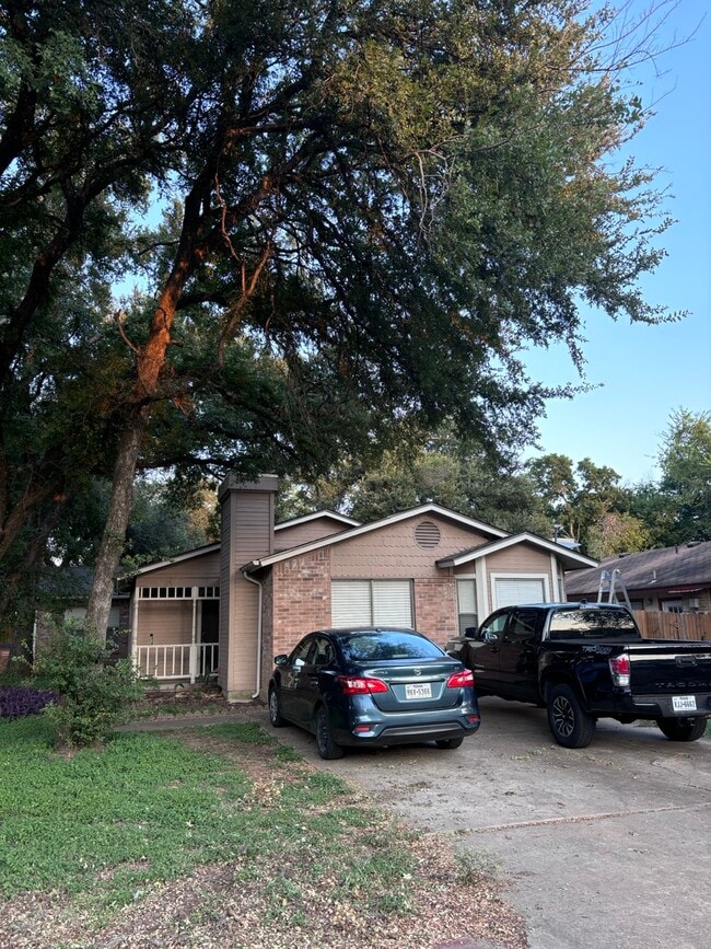 Photo - 9601 Nightjar Dr House