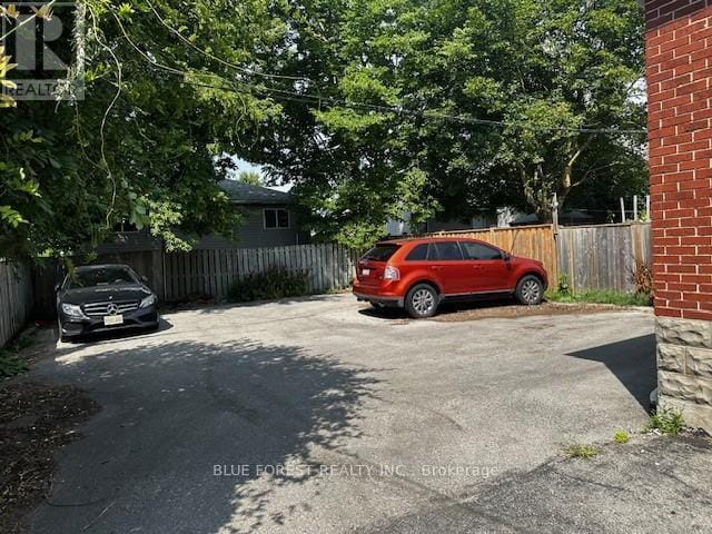 Photo - 379 Wharncliffe Rd S Unité Upper