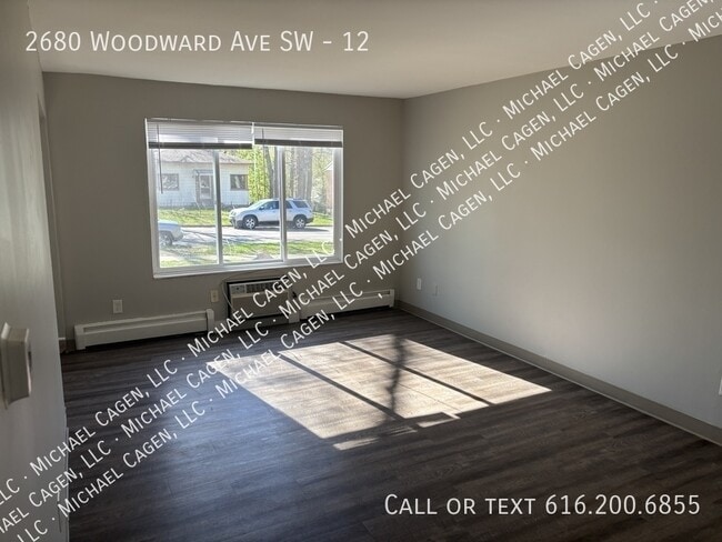 Building Photo - 2680 Woodward Ave SW Unit 12