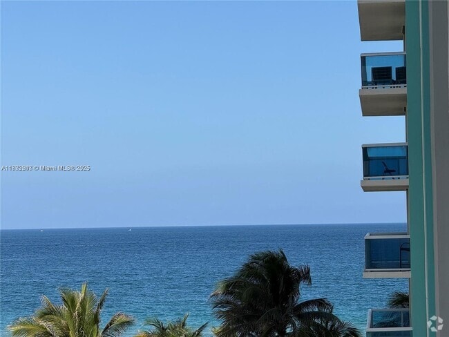 Building Photo - 9201 Collins Ave Unit 521 Rental