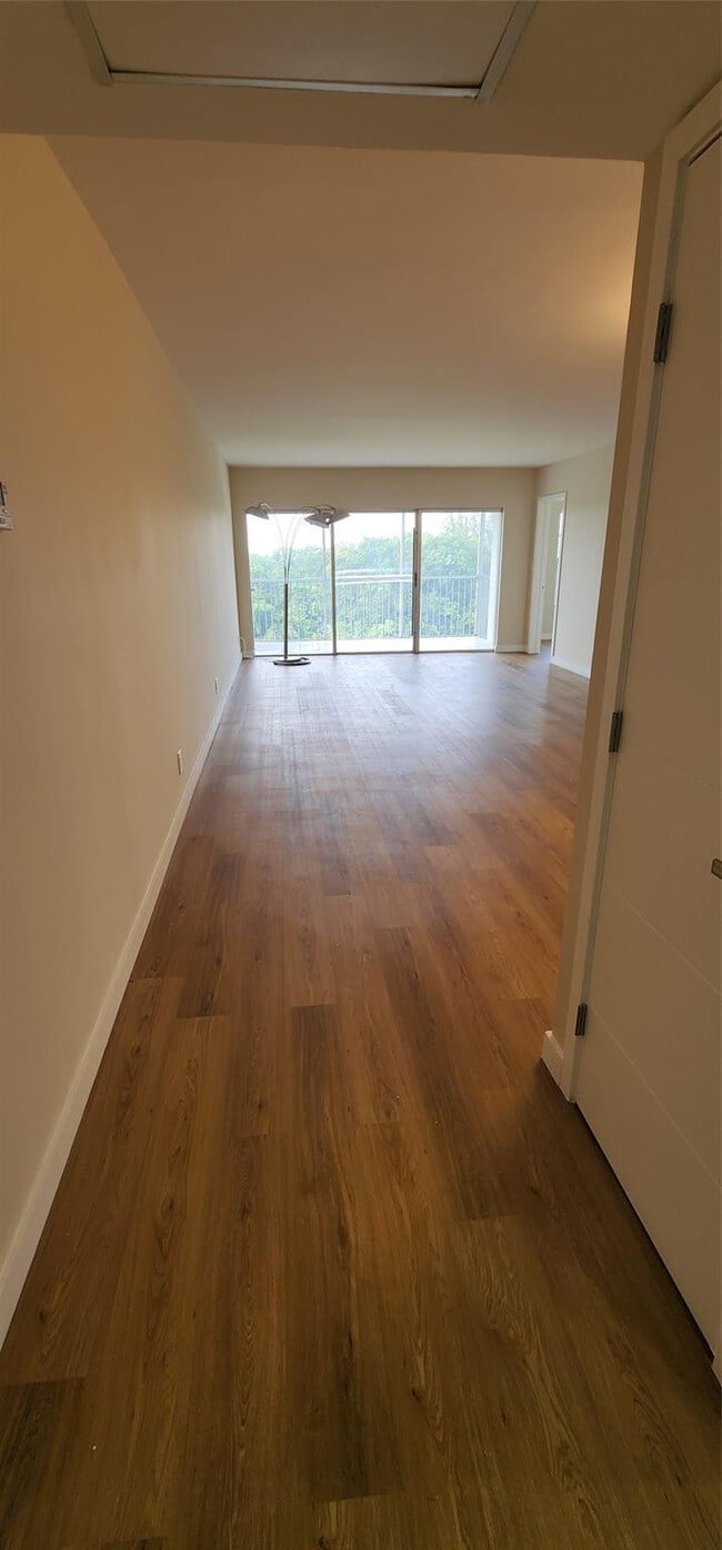 Photo - 3150 N Palm Aire Dr Unit 609