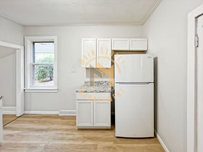 Photo - 1328 N Main St Unidad 1328 n Main Street Lower