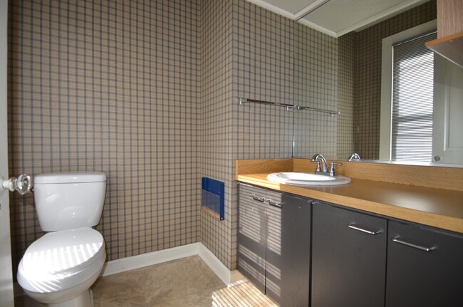 Photo - 6839 Plainfield Rd Unidad 2