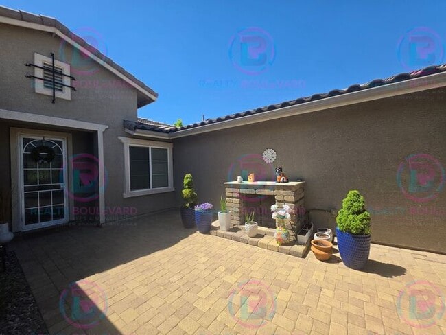 Photo - 3 Bedroom 2.5 Bathroom Home in Somersett with Resort Style Living and gold course views