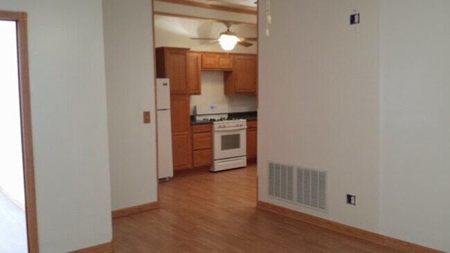 Photo - 706 E Water St Unidad 1