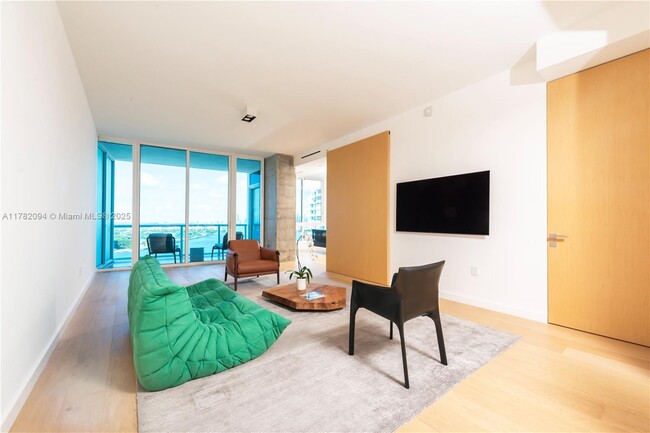 Photo - 100 South Pointe Dr Condo Unit 1802