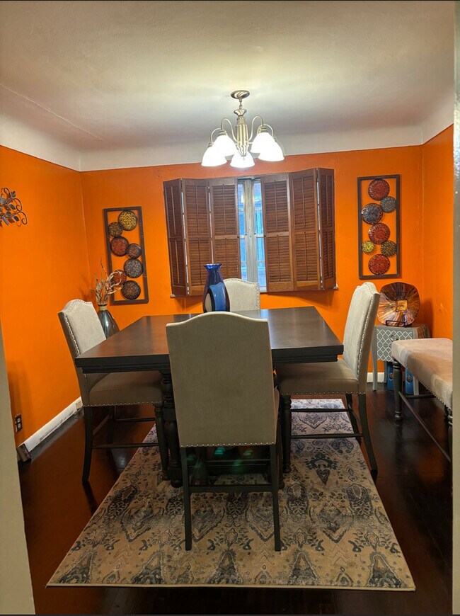 Photo - 7245 Dartmouth Ave