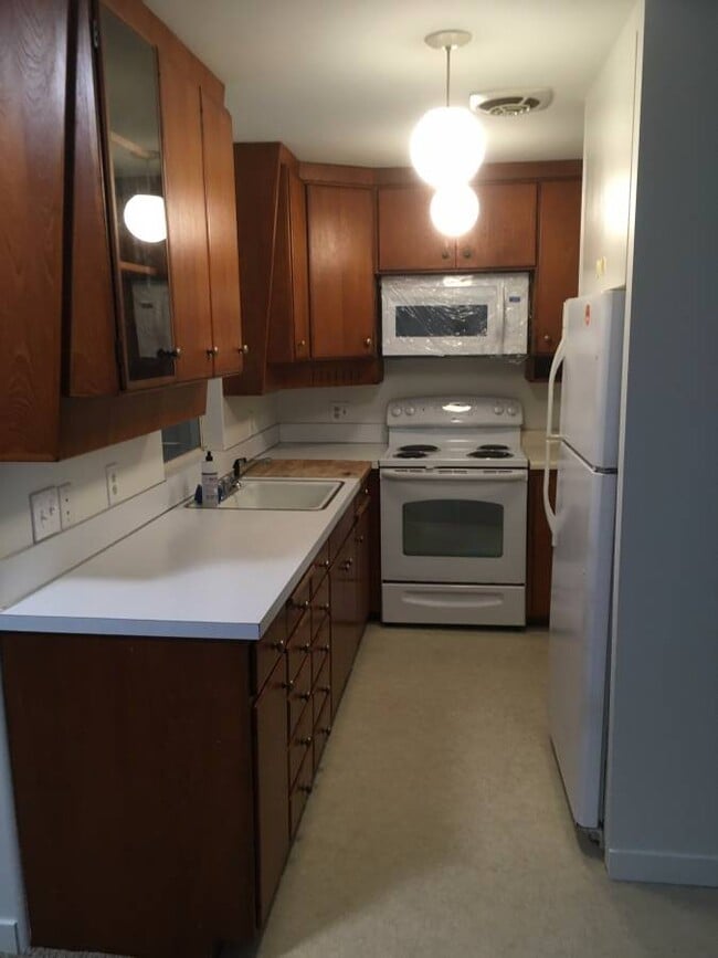 14910 Bear Creek Rd NE Unit Upstairs