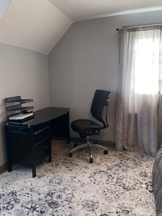 Photo - 3710 Ruskin Pl