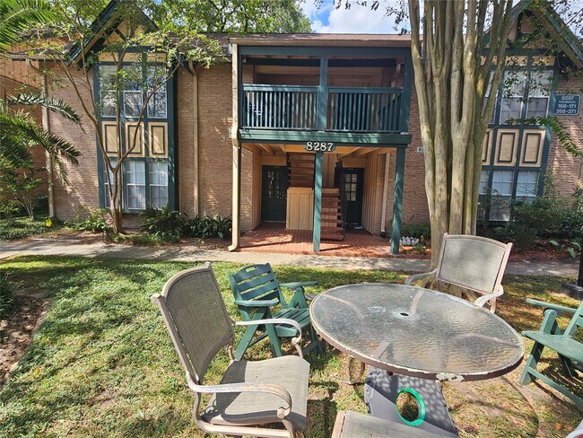 Photo - 8287 Kingsbrook Rd Unidad True