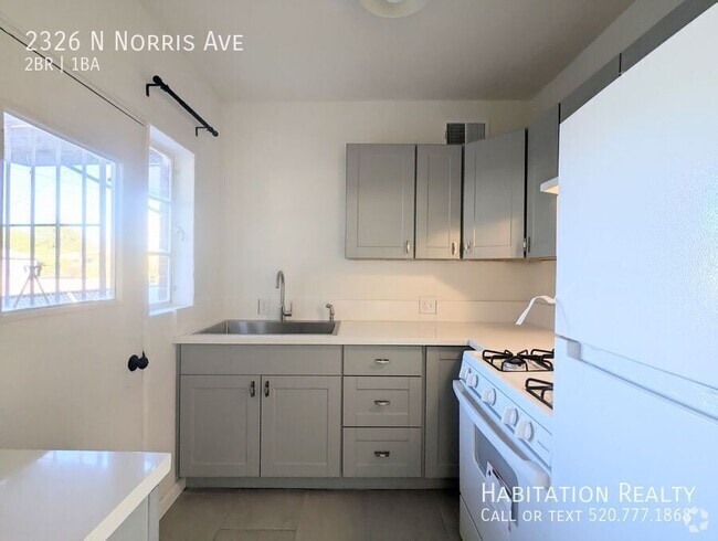 Building Photo - 2326 N Norris Ave Rental