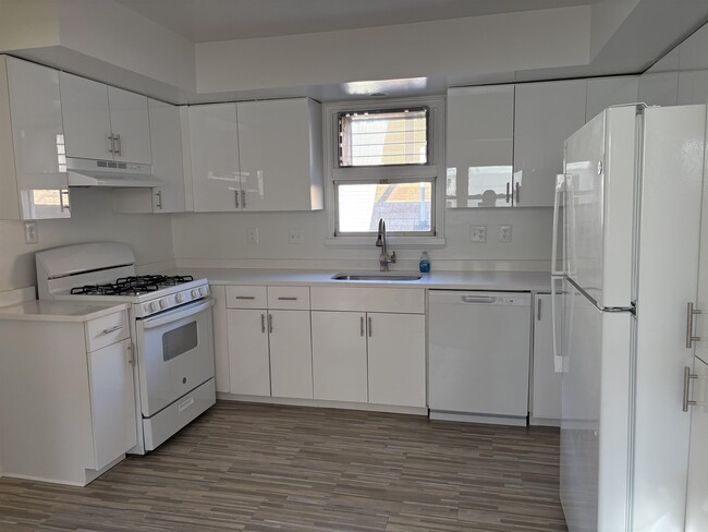 Photo - 6219 Polk St