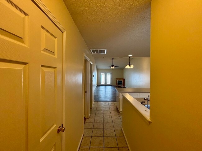 Photo - 310 Evans Lake Way