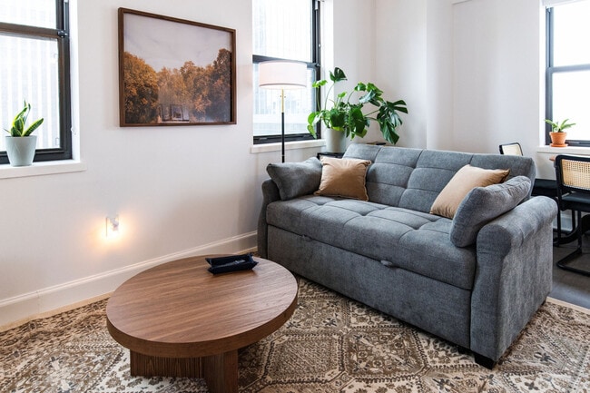 Photo - 758 N Broadway Unit SI ID1379067P