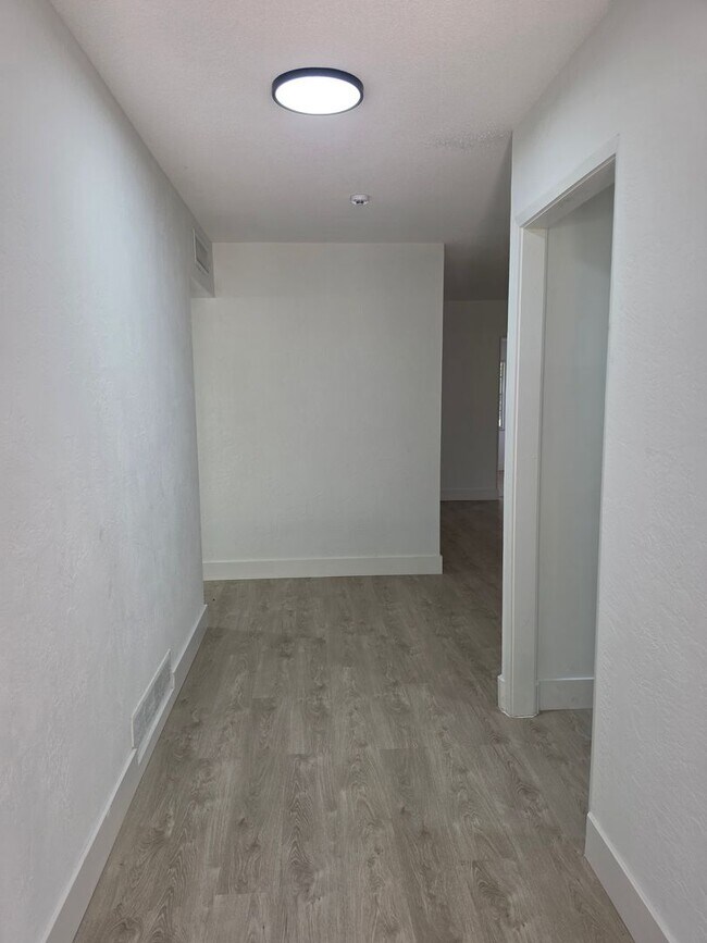 Photo - FOR RENT!!! SIMPLY STUNNING AND SPACIUS 3 BED 2 BATH SINGLE FAMILY HOME..