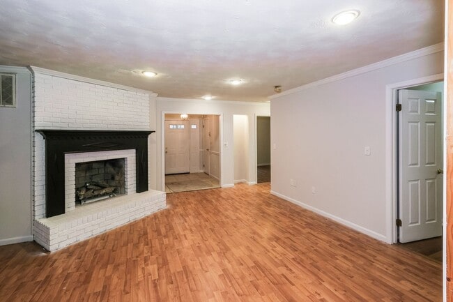 Photo - Beautiful Single Family Rambler with Huge Yard and Off Street Parking