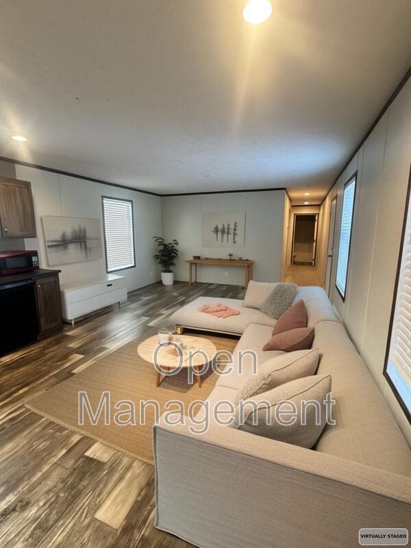 Photo - 301 Mantle Ave