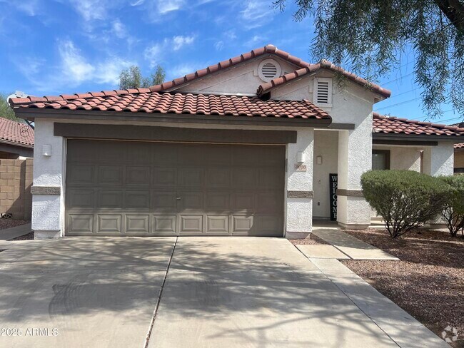 Building Photo - 3020 W Red Fox Rd Rental