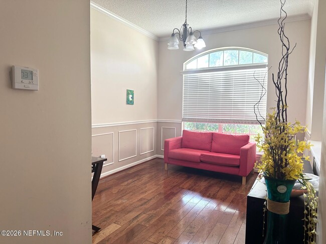 Photo - 1932 Lyndhurst Dr