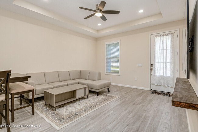 Photo - 209 E Ave B