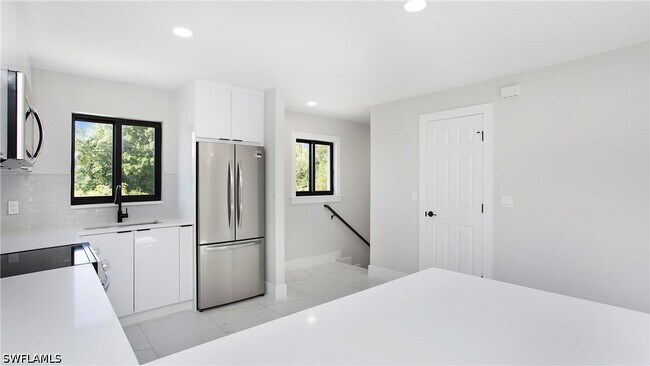 Photo - 9002 Somerset Ln
