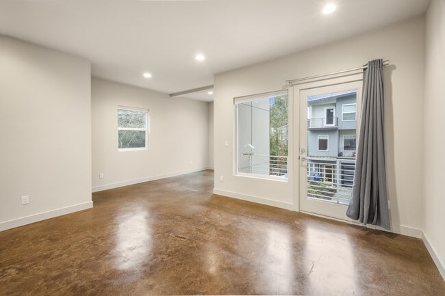 Photo - 12106 78th Ct NE