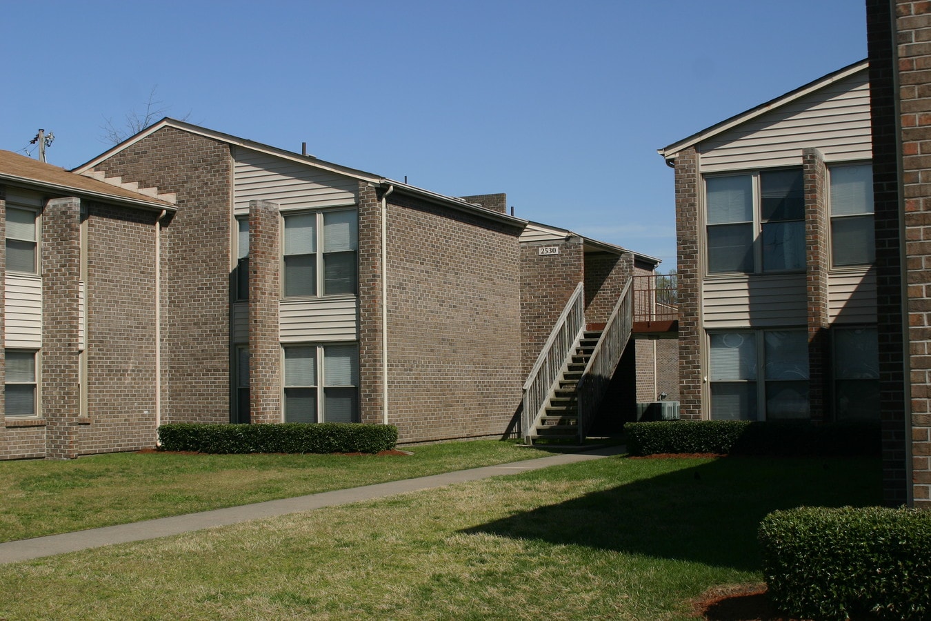 Cross Creek Apartments - Cross Creek Apartments