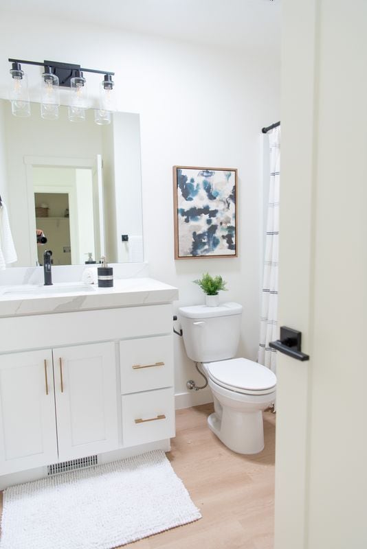 Photo - 1802 Drake Ln