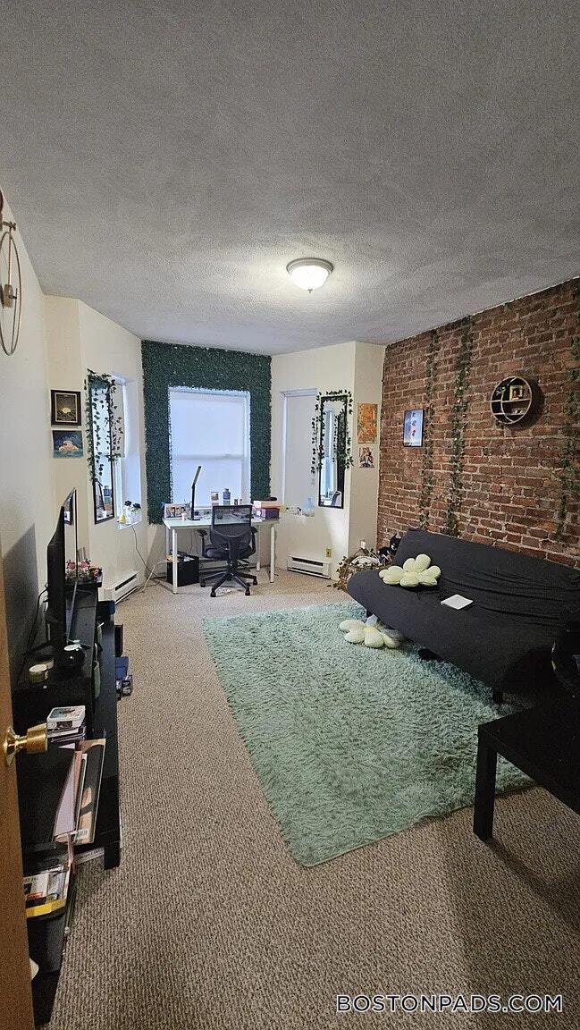 Building Photo - 111 Norway St Rental