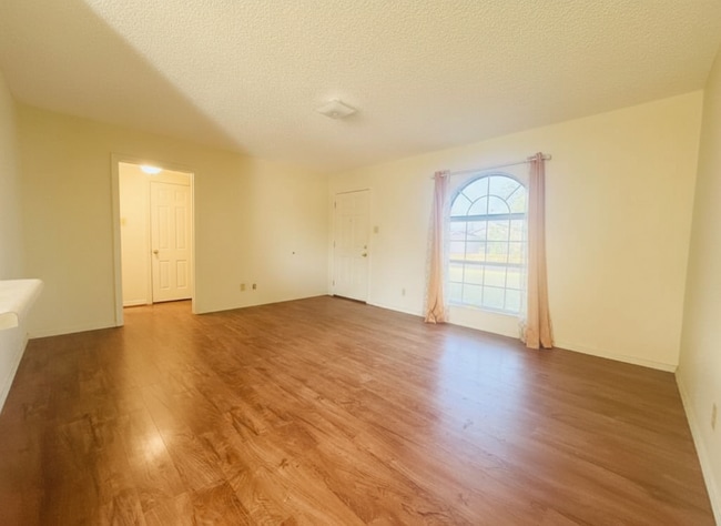 Photo - 906 N Bishop St