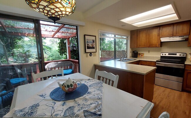 Photo - 311 Glenn St