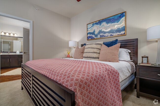 2BR, 2BA, 1053SF - Bedroom 2 - Platinum Shavano Oaks