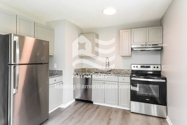 Photo - 300 Springwood Dr