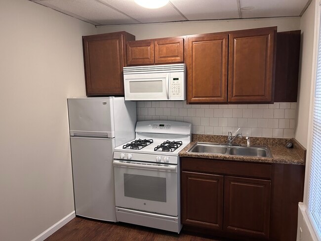 Photo - 74 E Engler St