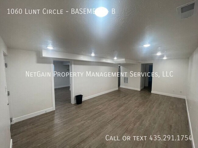 Photo - 1060 Lunt Cir Unit B