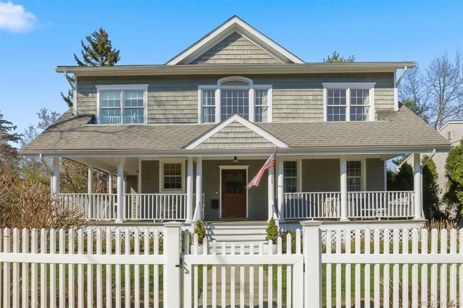 Building Photo - 7 Adelaide St