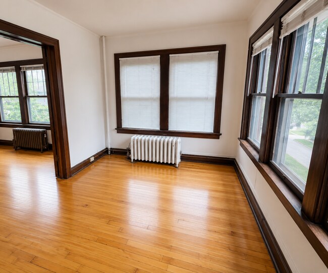 1027-1027 Jenifer St Unit 2W