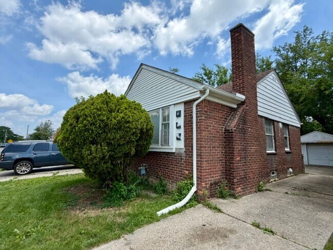 Photo - Newly Renovated 2 Bedroom Brick Ranch – $1,300/Month Section 8 Only