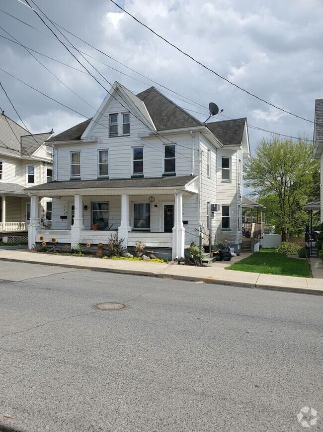 Building Photo - Slate Belt 3 Bedroom 1.5 Bath Home in Pen ...