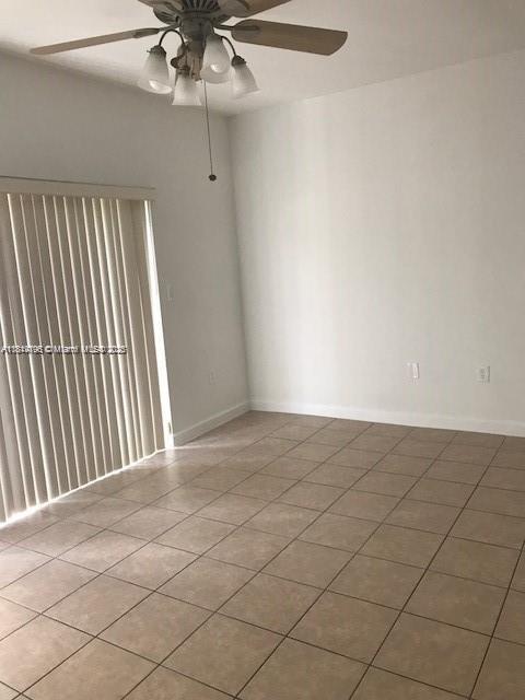 Photo - 1650 NE 33rd Ave