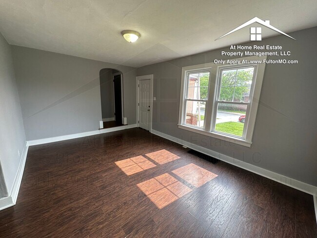 Photo - 835 Nichols St