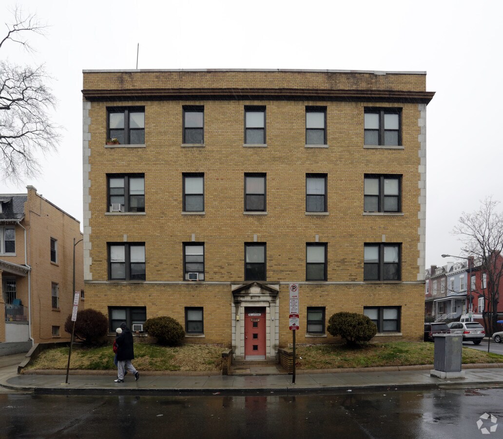 Photo - 3100 Warder St NW