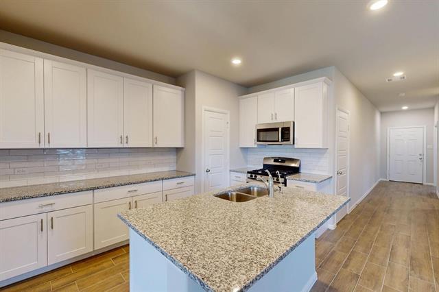 Photo - 405 Wydown Dr