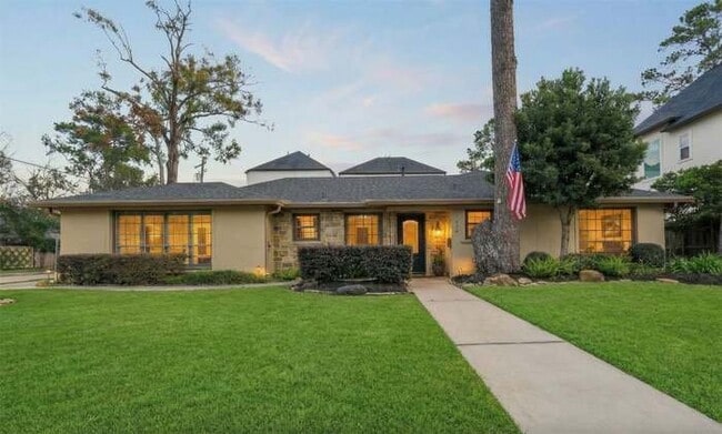 Photo - 1534 Glourie Dr